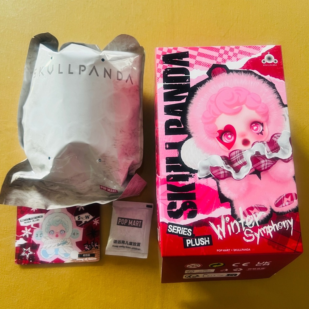 POPMART SKULLPANDA Winter Symphony Series - Song Of Snow (US-UPC Apply)AUTHENTIC - Picture 4 of 9